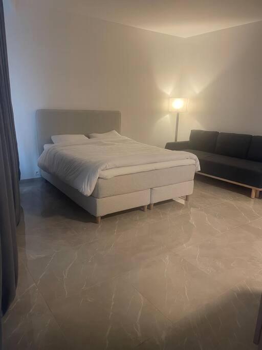 Apartament Diamonds Studio Antwerpia Zewnętrze zdjęcie